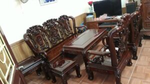 Sơn sửa bàn ghế gỗ theo yêu cầu Hà Nội