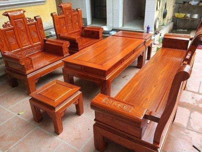 cách chọn dịch vụ sơn sửa bàn ghế
